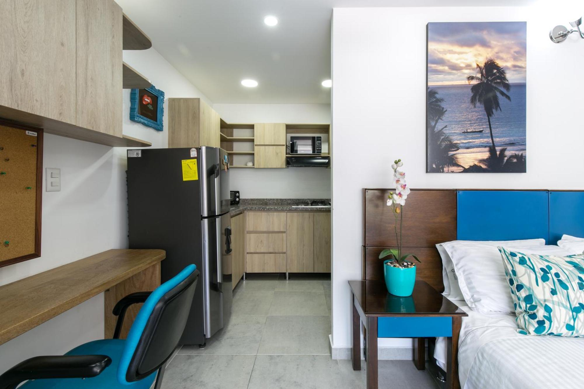 Apartamentos Borbon Suites Меделин Екстериор снимка