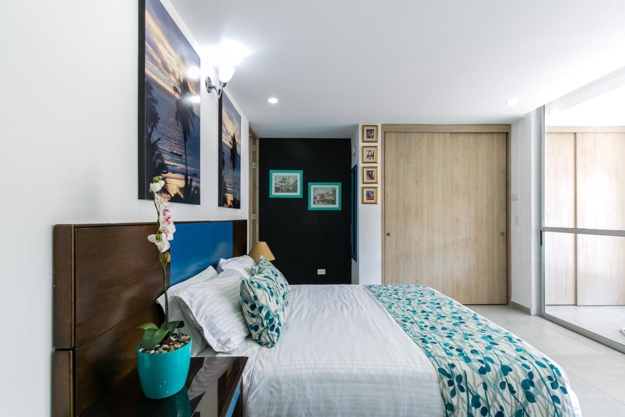 Apartamentos Borbon Suites Меделин Екстериор снимка