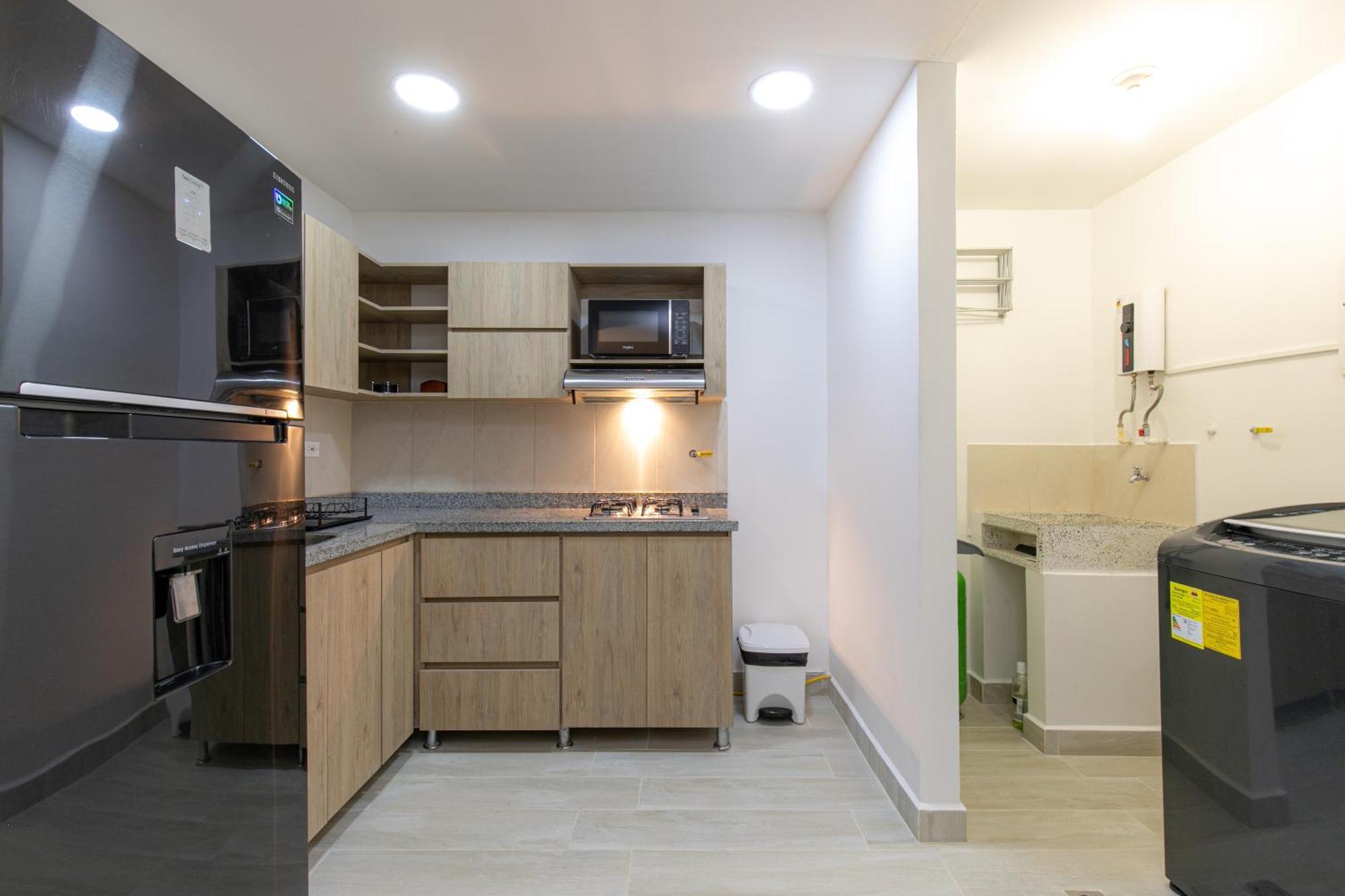 Apartamentos Borbon Suites Меделин Екстериор снимка