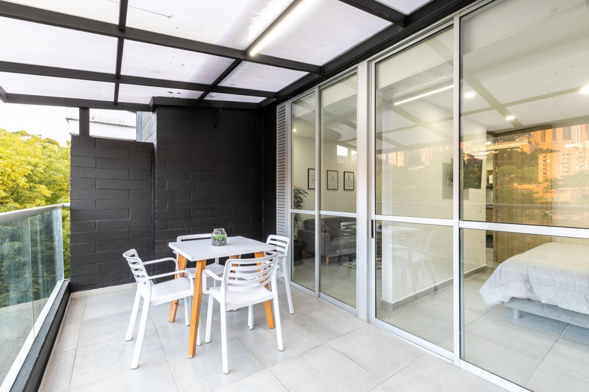 Apartamentos Borbon Suites Меделин Екстериор снимка